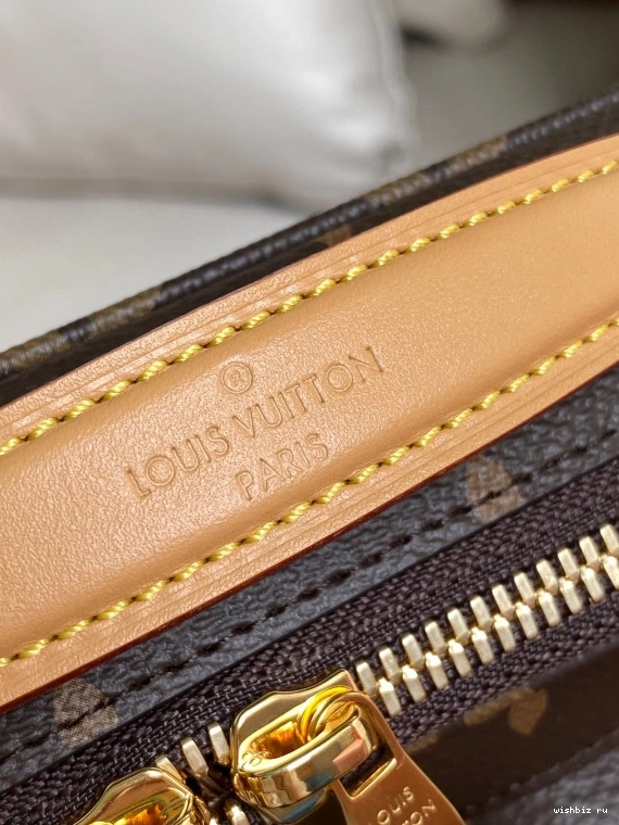 WIS CROSSBODY LOUIS UTILITY VUITTON 0208